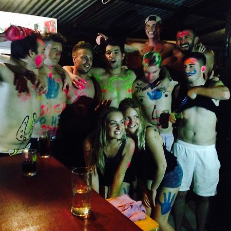 Bamboozle Hostel Haad Rin Exteriör bild