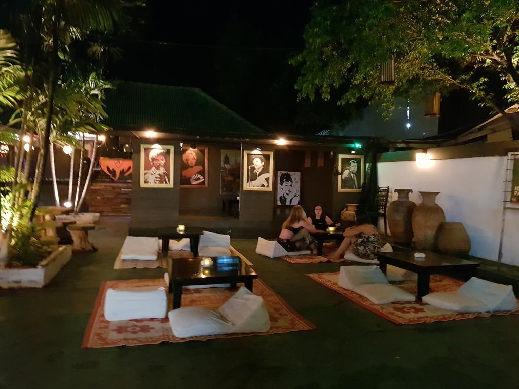 Bamboozle Hostel Haad Rin Exteriör bild
