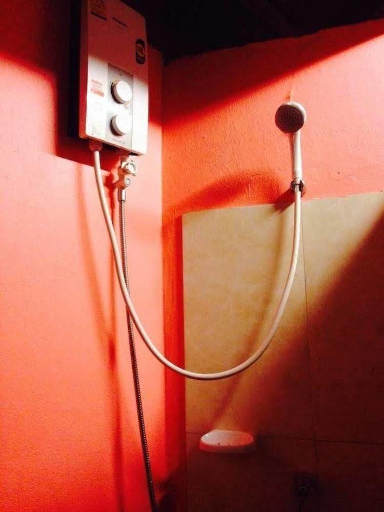 Bamboozle Hostel Haad Rin Exteriör bild